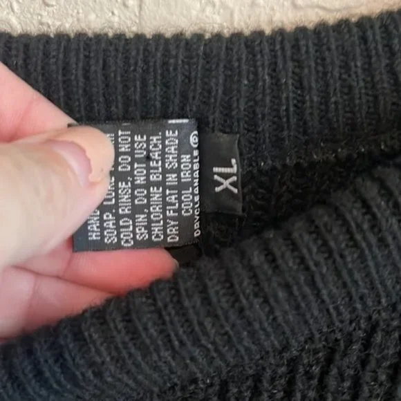 Mens 100% wool sweater